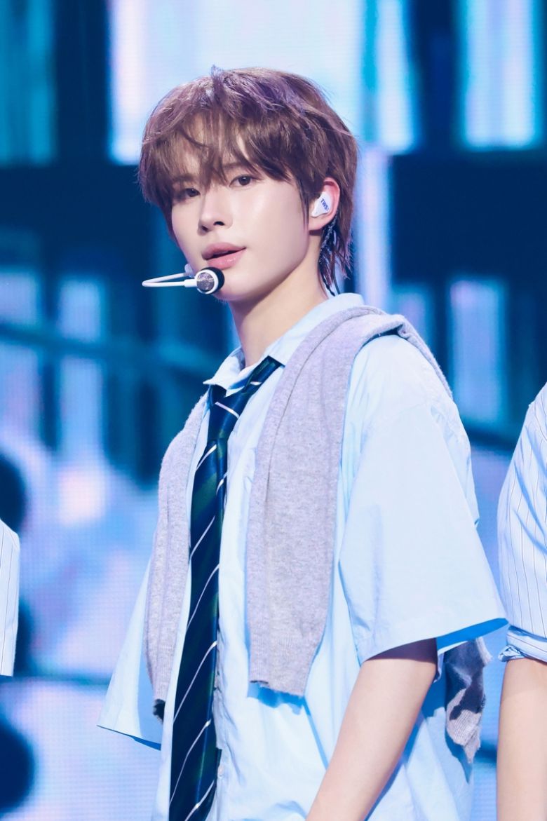 그룹 투어스 경민이 22일 서울 송파구 잠실실내체육관데뷔 후 첫 콘서트 ‘24/7:WITH:US’ IN SEOUL 무대에 올랐다. 플레디스엔터테인먼트 제공.