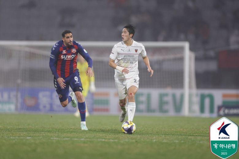 포항 한현서가 데뷔 시즌부터 5월 이달의 영플레이어 상을 받는 등 활약을 인정받고 있다. 사진=한국프로축구연맹 제공