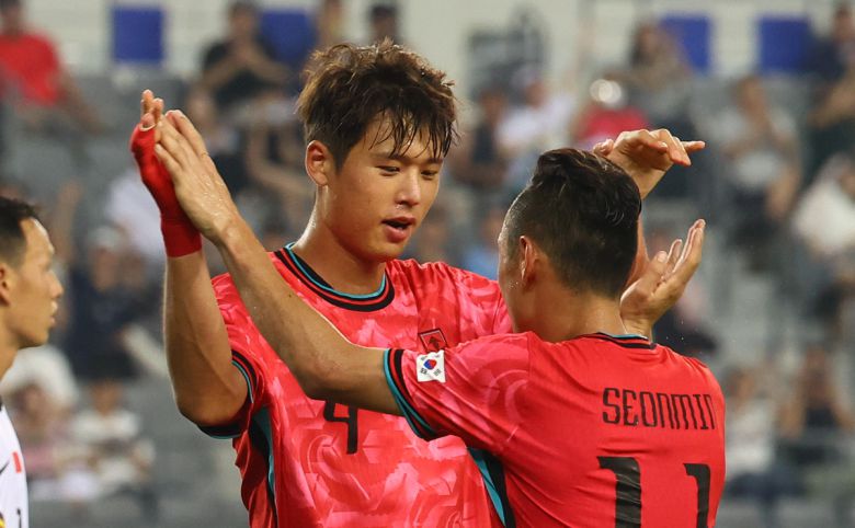 김주성이 7일 경기 용인 미르스타디움에서 열린 2025 EAFF(동아시아축구연맹) E-1 챔피언십(동아시안컵) 중국전에서 추가골을 넣고 기뻐하고 있다. 사진=뉴시스