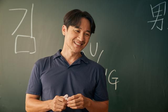 배우 엄태웅이 스크린에 돌아온다. 그의 복귀작 ‘마지막 숙제’가 오는 8월 개봉을 확정했다.  사진= 이놀미디어