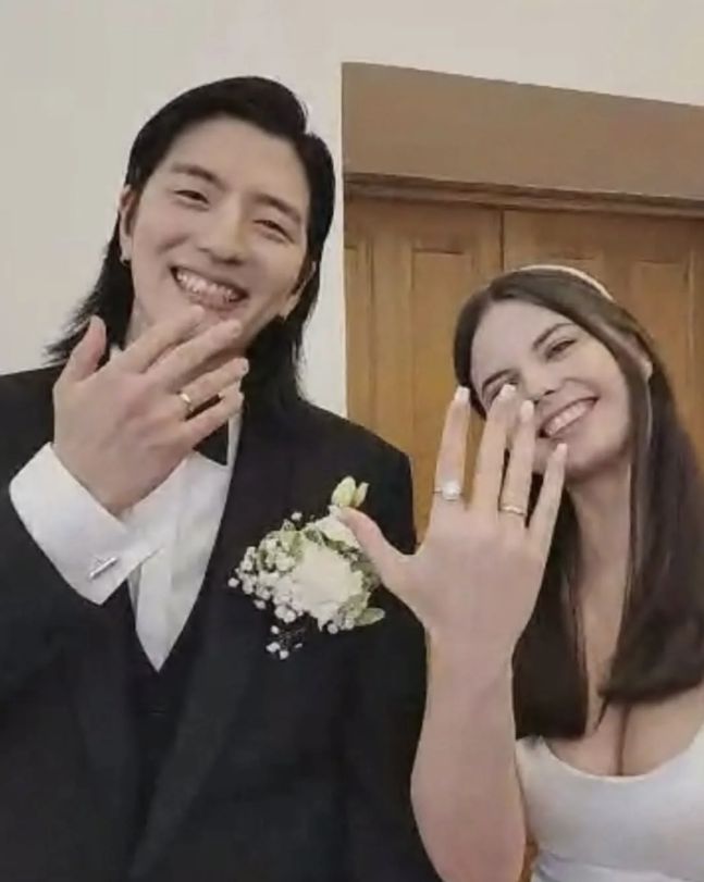 셰프 겸 모델 맹기용이 결혼 소식을 전하며 유부남 대열에 합류했다.  사진 = 맹기용 SNS 계정