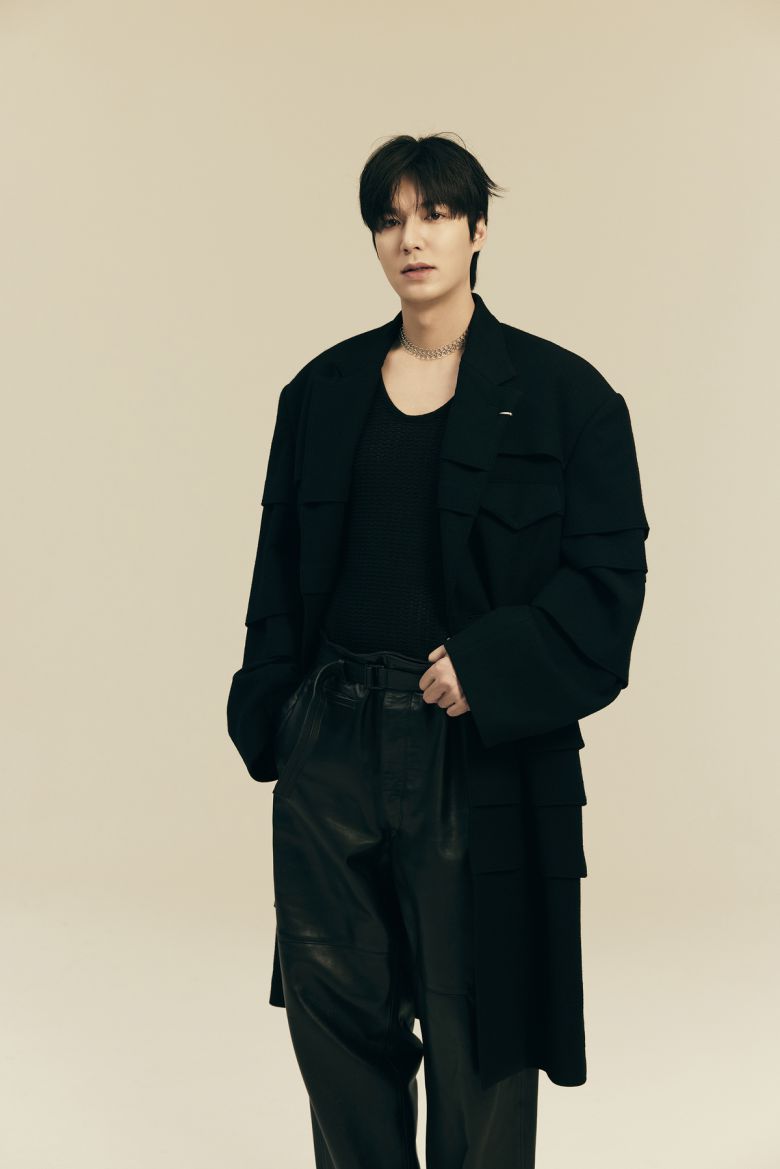 사진 설명=배우 이민호가 23일 개봉하는 영화 ‘전지적 독자 시점’으로 관객과 만난다. 이민호가 맡은 유준혁은 극 중 소설의 주인공. 서사를 끌어가는 독자(안효섭)의 우상 같은 존재다.   사진=롯데엔터테인먼트 제공