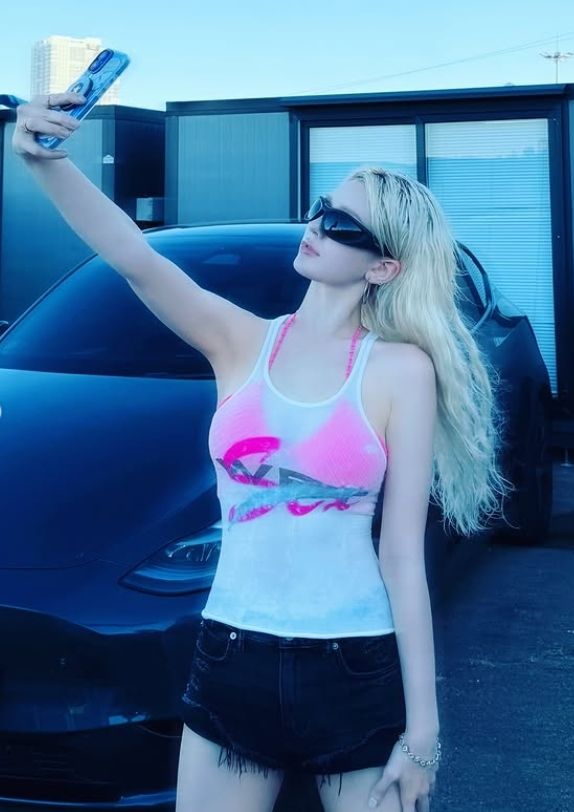 사진= 전소미 SNS