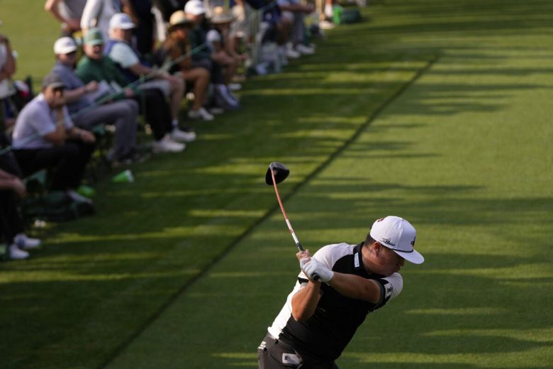 임성재가 지난 4월 미국 조지아주 오거스타 내셔널 골프클럽에서 열린 제89회 마스터스 1라운드에서 티샷하고 있다. 사진=AP/뉴시스