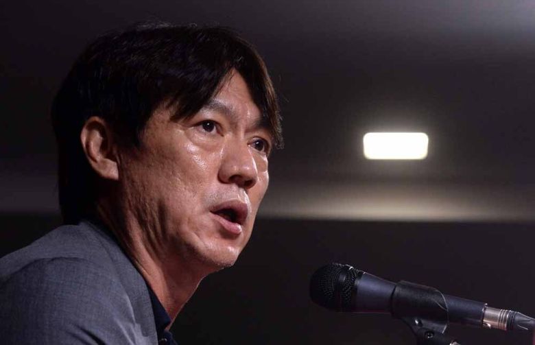 한국축구대표팀 홍명보 감독이 25일 서울 종로구 축구회관에서 9월 A매치 기간 미국 원정으로 치러질 미국, 멕시코와의 친선경기를 위한 소집선수 26명의 명단을 발표하고 있다. 사진=김두홍 기자