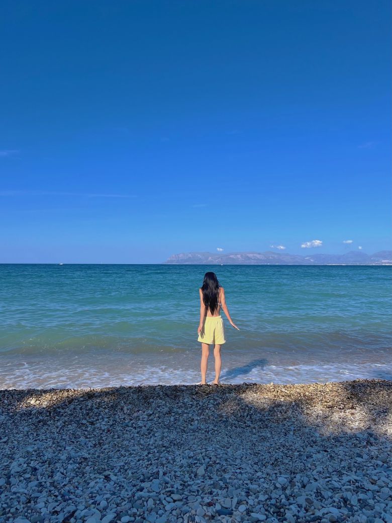 배우 한예슬이 남편 류성재와 함께한 여유로운 해외 일상을 공개했다.  사진 = 한예슬 SNS 계정