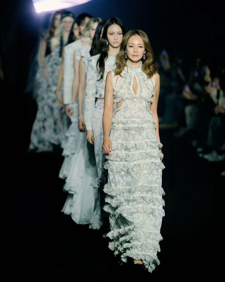 사진 = 야노시호 SNS 계정