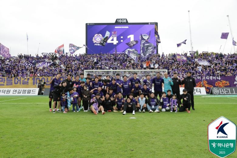 FC안양 선수단. 사진=한국프로축구연맹 제공