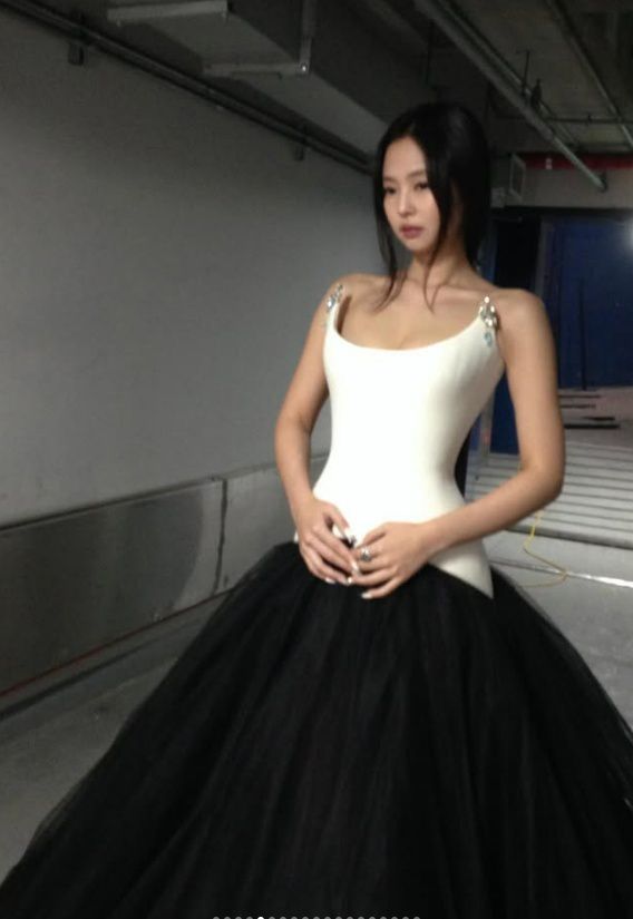 제니 인스타그램 캡처