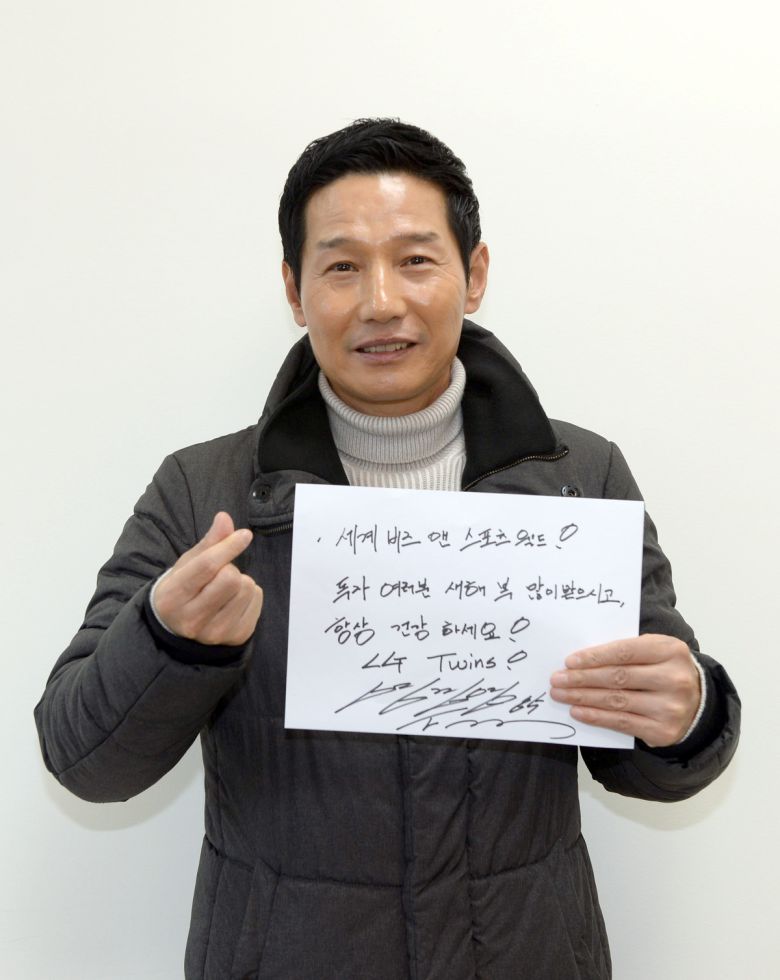 염경엽 LG 감독이 세계비즈앤스포츠월드 사옥에서 인터뷰 촬영에 임하고 있다. 사진=스포츠월드 김용학 기자