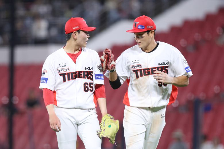 KIA 성영탁(왼쪽)과 오선우. 사진=KIA타이거즈 제공