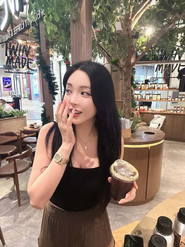 사진 = 홍진영 SNS 계정