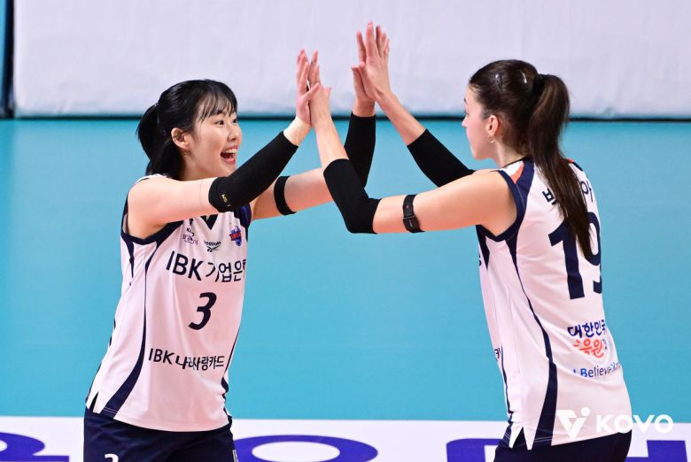 IBK기업은행 박은서(왼쪽)와 빅토리아. 사진=KOVO 제공