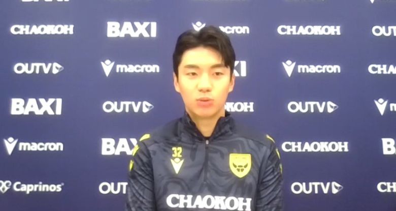 전진우가 26일 인터뷰를 하고 있다.