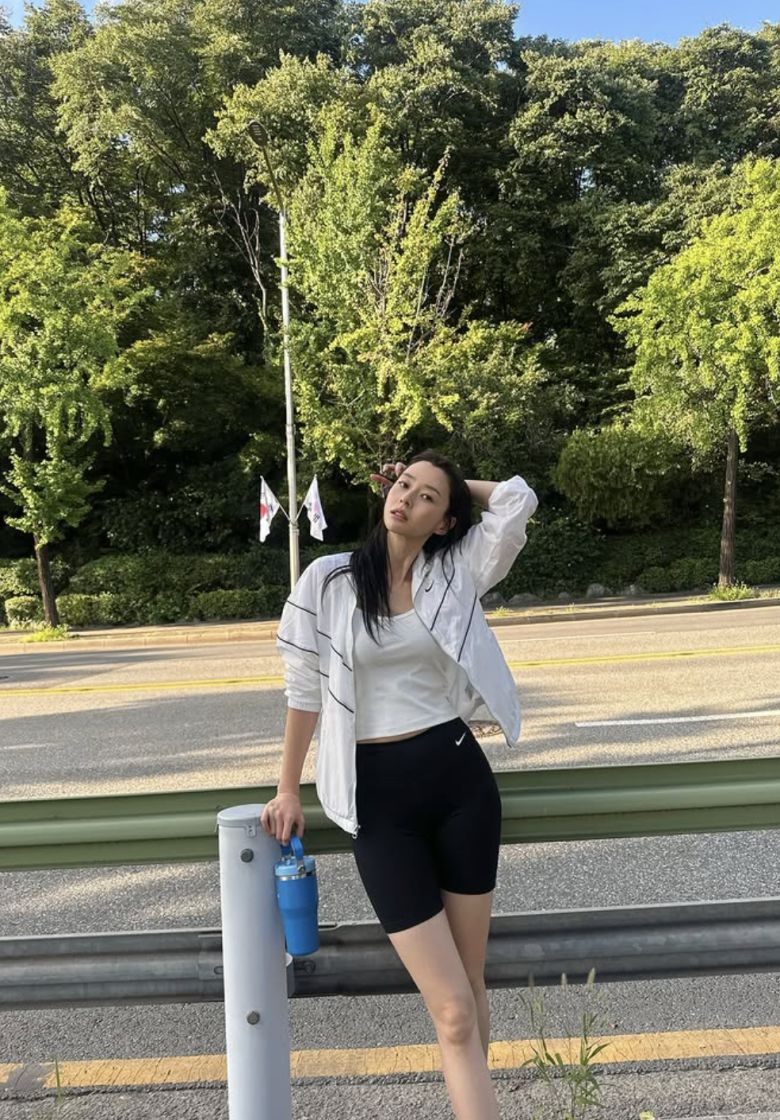 사진 = 권나라 SNS 계정