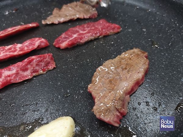 서울 중랑구 ‘정성한우도축직판장’의 꽃갈비살 구이. ⓒ한우자조금관리위원회