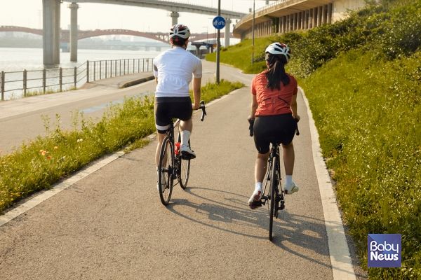 평소 규칙적인 운동을 통해 뼈를 튼튼하게 만드는 것이 중요하다. ⓒ베이비뉴스