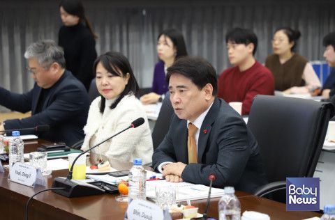 한국지방행정연구원 육동일 원장이 첫머리말씀을 하고 있다. ⓒ한국지방행정연구원