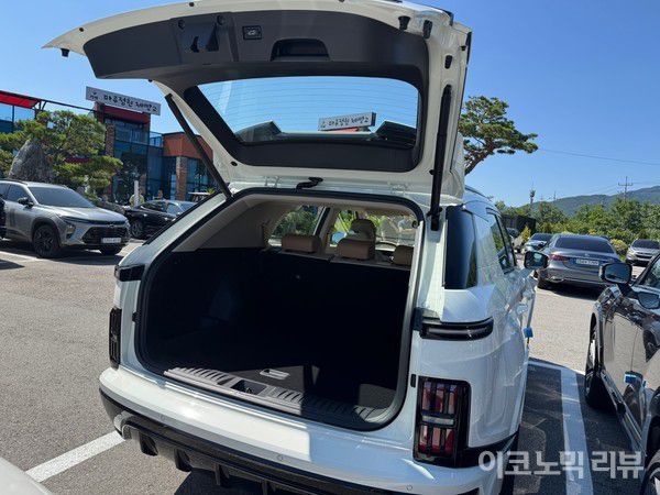 액티언 하이브리드 트렁크. 사진=양정민 이코노믹리뷰 기자