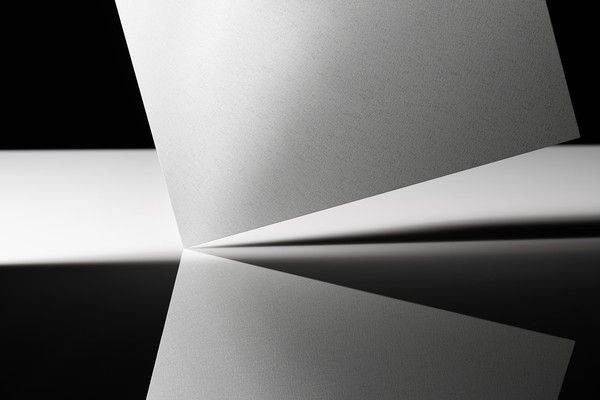 동국씨엠이 세계최초로 개발한 솔라셀 컬러강판 제품사진. 사진=동국씨엠