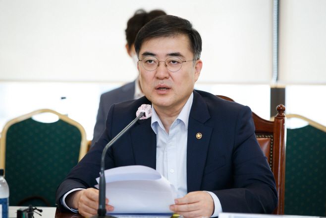 손병두 금융위원회 부위원장이 21일 서울 중구 은행연합회에서 열린 금융리스크 대응반 회의에서 발언하고 있다. /제공=금융위원회