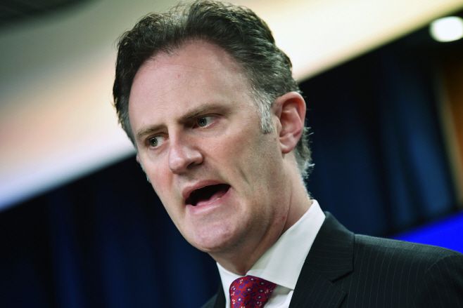 지난 6월 네이선 세일즈 미국 국무부 대테러조정관이 기자회견에서 발언하고 있다./사진=AP 연합