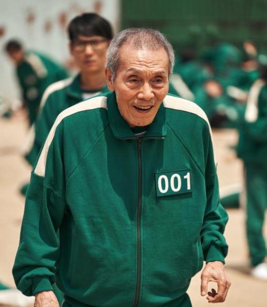 한국배우 최초로 골든글로브 수상의 영예를 안은 배우 오영수/ 넷플릭스 제공