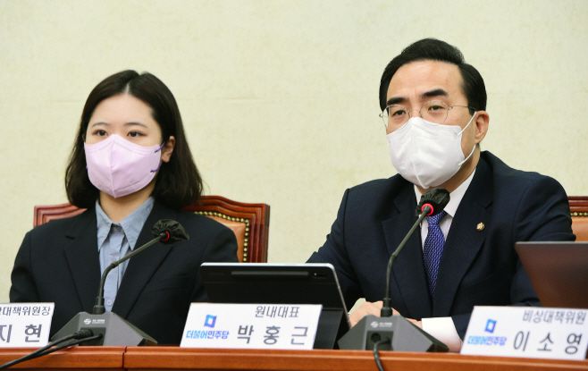 박홍근 더불어민주당 원내대표가 2일 국회에서 열린 비상대책위원회의에서 발언을 하고 있다. /이병화 기자