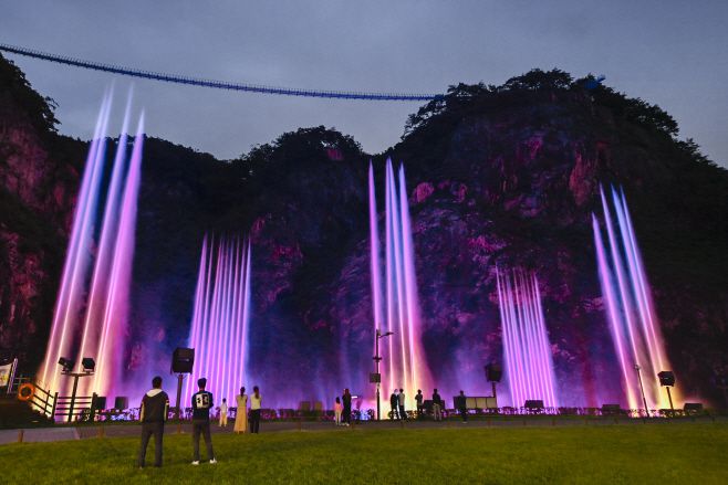 간현관광지 '나오라쇼'/ 한국관광공사 제공