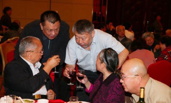 정기적으로 모임을 가지는 것으로 알려진 중국 정계의 막후 파워그룹인 태자당의 멤버들. 시진핑 주석이 구사하는 타협과 견제 전략의 대상이 되고 있다./홍콩 싱다오르바오(星島日報)