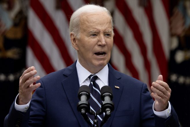 조 바이든 미국 대통령이 14일(현지시간) 워싱턴 D.C. 백악관의 로즈가든에서 중국의 불공정 무역 관행으로부터 미국 근로자와 기업을 보호하기 위한 새로운 조치에 관해 연설하고 있다./EPA·연합뉴스