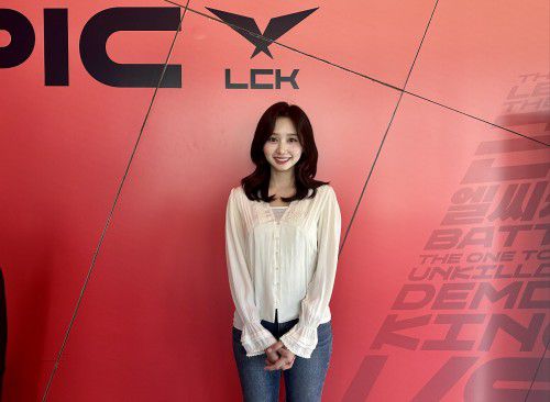 다양한 분야에서 도전을 이어가고 있는 윤수빈 아나운서. /이윤파 기자