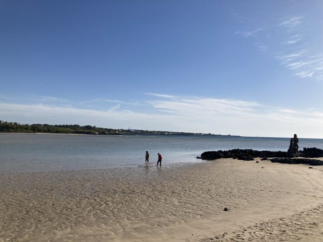표선 해수욕장. / 이장원 기자