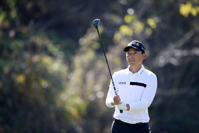 이동민이 진지한 표정으로 경기에 임하고 있다. /KPGA