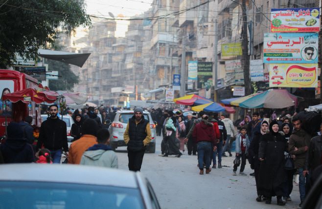 시리아 반군이 장악한 시리아 북부 알레포의 30일(현지시간) 모습./로이터·연합뉴스