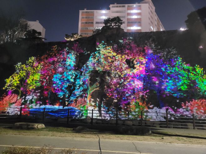 아양폭포 미디어파사드./대구동구청