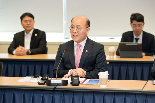 아시아투데이