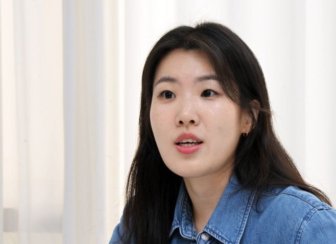 아시아투데이 박상선 기자 = 홍연승 스픽 한국 지사장이 지난 18일 서울 성동구 성수동 스픽 본사에서 진행한 본지 인터뷰에서 취재진의 질문에 답변하고 있다.