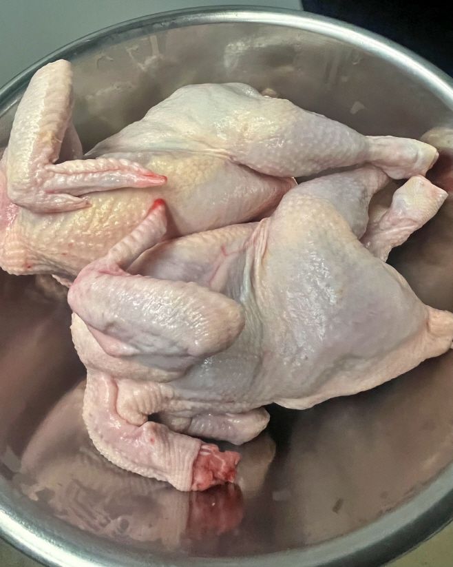 도계 과정을 마친 닭/아시아투데이