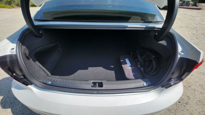 볼보 S90 트렁크 모습./김정규 기자