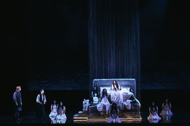 오페라 '물의 정령'의 한 장면. /예술의전당
