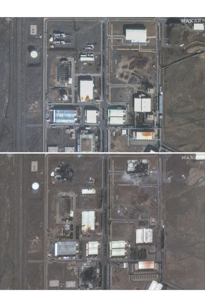 2025년 1월 24일(현지시간) 이란 테헤란에서 남동쪽으로 135마일(217km) 떨어진 나탄즈의 우라늄 농축 시설(위)과 13일 이스라엘의 공습으로 여러 건물이 파괴된 후인 14일의 모습으로 미국 민간 위성업체 맥사 테크놀로지가 찍은 사진./AP·연합