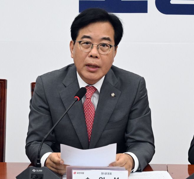 송언석 국민의힘 원내대표가 19일 국회에서 열린 비리백화점 이재명 정부 인사청문회 대책회의에서 발언을 하고 있다. /송의주 기자