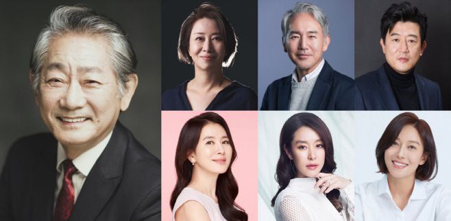 제43회 대한민국연극제 명예대회장 전무송(왼쪽)과 홍보대사로 위촉된 배우 송옥순, 손병호, 박상민, 이일화, 예지원, 장연남./ 사진 대한민국연극제