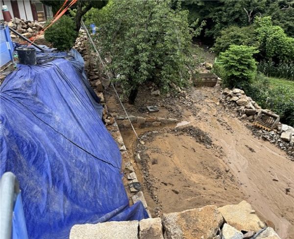 보물 '서산 개심사 대웅전' 피해 모습./제공=국가유산청