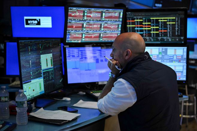 4일(현지시간) 찍은 미국 뉴욕증권거래소(NYSE) 내부 모습./AFP·연합