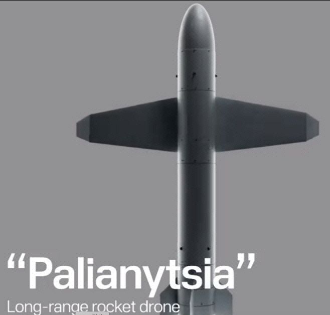 볼로디미르 젤렌스키 우크라이나 대통령은 8월 25일(현지시간) 소셜미디어 엑스(X·옛 트위터)를 통해 우크라이나가 자체 개발한 장거리 로켓 드론(무인기) 팔랴니치아를 공개했다./젤렌스키 대통령 엑스 동영상 캡처