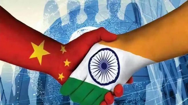 운명적 앙숙인 중국과 인도의 관계가 최근 들어 좋아질 조짐을 보이고 있다. 양국 직항편이 5년 만에 재개되는 사실은 이 단정이 과하지 않다는 사실을 분명히 말해준다./환추스바오(環球時報).