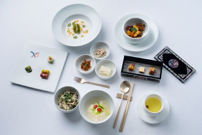 롯데호텔앤리조트 APEC 정상회의 만찬 메뉴./롯데호텔앤리조트