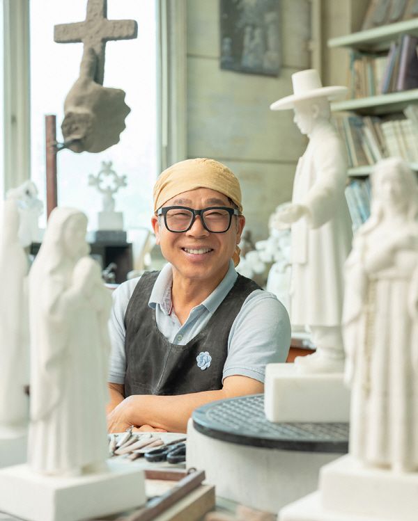 카톨릭 미술상을 수상한 한진섭 작가./제공=천주교 주교회의